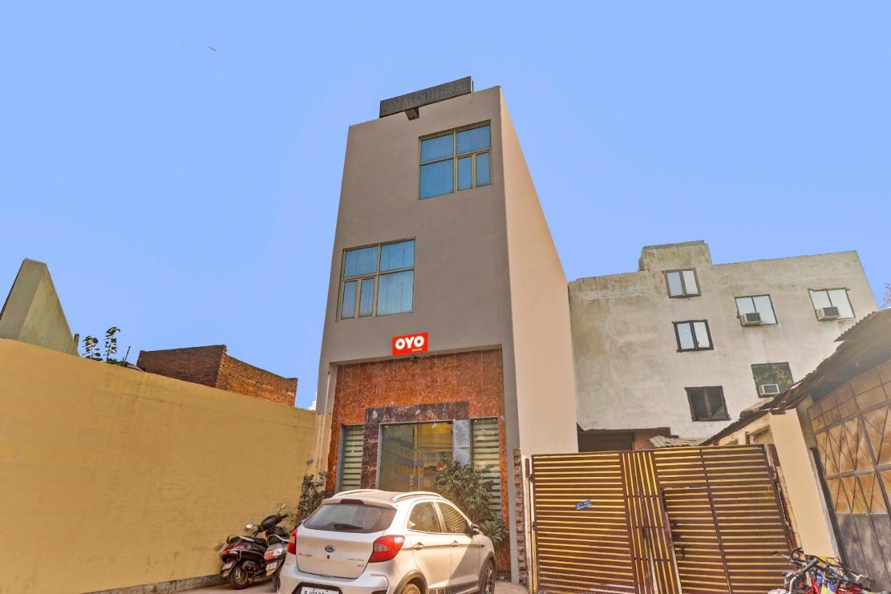 Hotel O Prince Home Stay Near Ambience Mall New Delhi Exterior photo